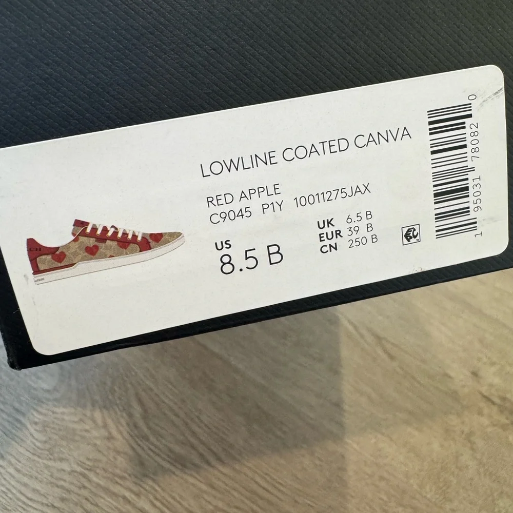 ‼️SOLD‼️Coach Lowline Low Top Sneakers In Signature Canvas With Res Heart Print - Picture 14 of 15
